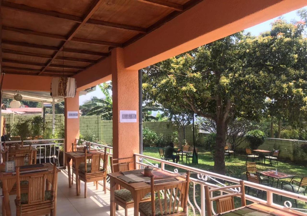 Tea House Bnb Bed & Breakfast Kigali Exterior photo