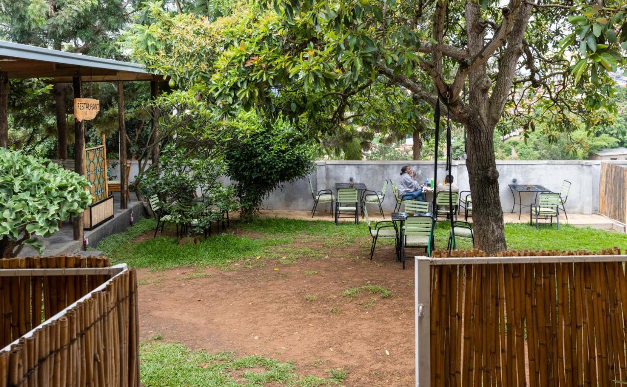 Tea House Bnb Bed & Breakfast Kigali Exterior photo